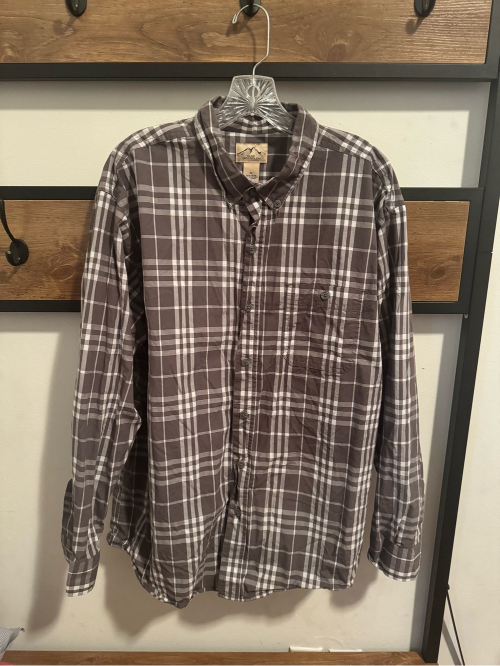 Blue Mountain Men's Brown Plaid Long-Sleeve Button-Down Shirt